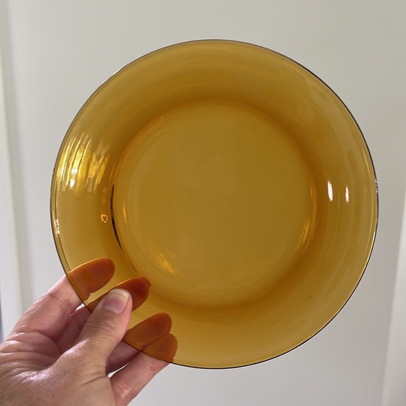 🍂4 Vintage KIG Indonesia Amber Glass Salad Plates🍂 - Picture 3 of 4